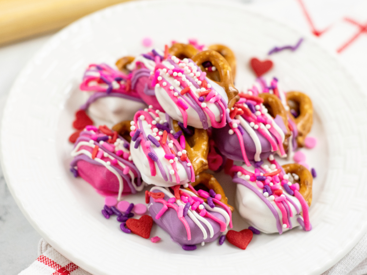 Valentine's Chocolate Covered Caramel Pretzels Candy Coated Recipes